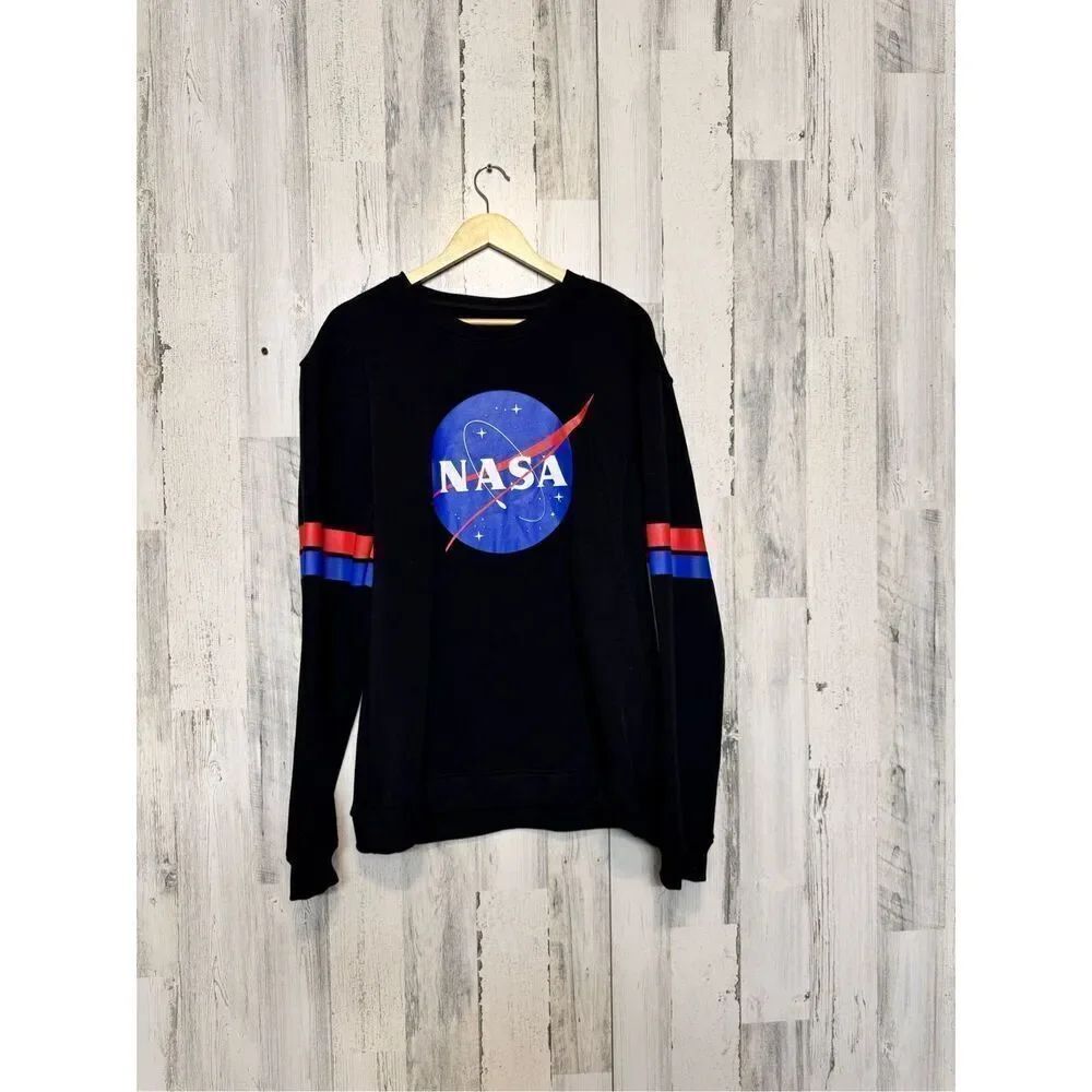 NASA men’s Crewneck